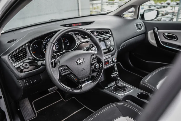 PRAKTIČNO NAJBOLJI U KLASI: Kia Ceed 1.6 CRDI High Ex Style