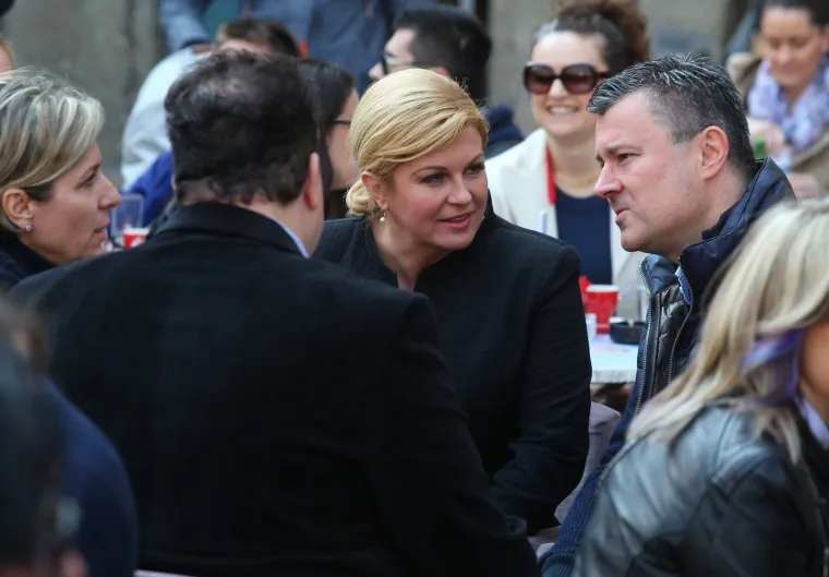 Predsjednica Grabar-Kitarović i premijer Ore&scaron;ković popili kavu u centru grada