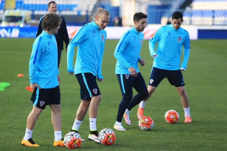 IZVRSNA ATMOSFERA: Trening Vatrenih u Osijeku