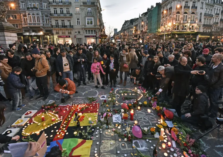 'Ja sam Bruxelles': stotine odale počast žrtvama terorističkih napada
