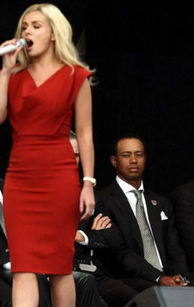 NE PRESTAJU BULJITI: Kad dečki vide nešto što im se svidi, sva suptilnost pada u vodu