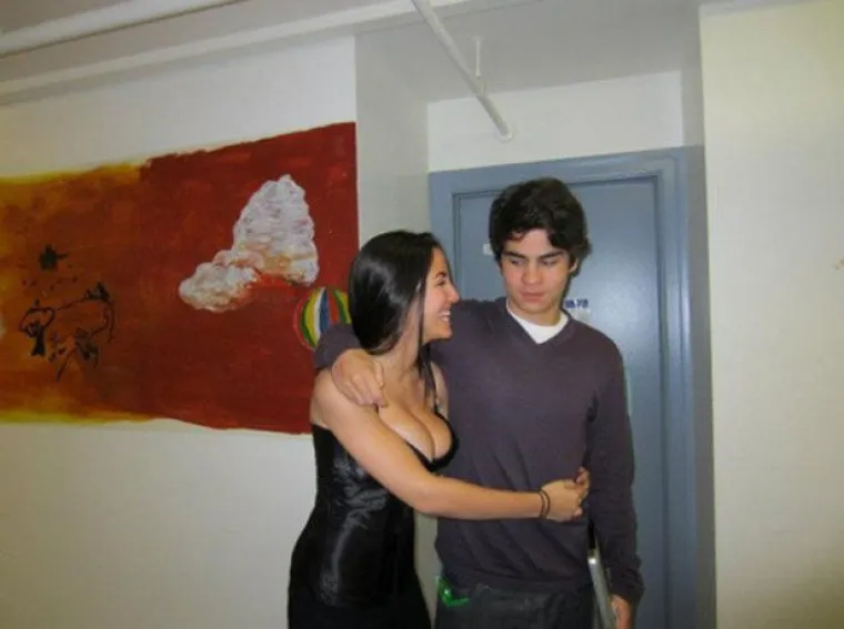 NE PRESTAJU BULJITI: Kad dečki vide ne&scaron;to &scaron;to im se svidi, sva suptilnost pada u vodu