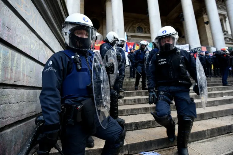 No ubrzo su na bdijenje upali