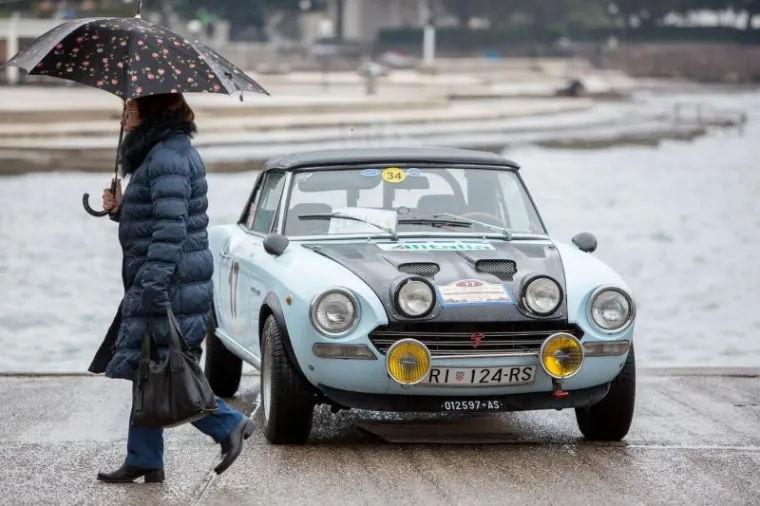 Oldtimeri su i ove godine privukli brojne turiste u Opatiji