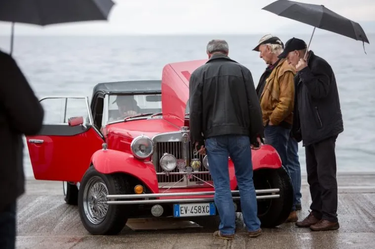 Oldtimeri su i ove godine privukli brojne turiste u Opatiji