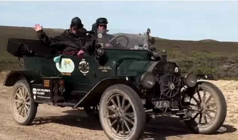 Stogodišnji Ford na putu oko svijeta