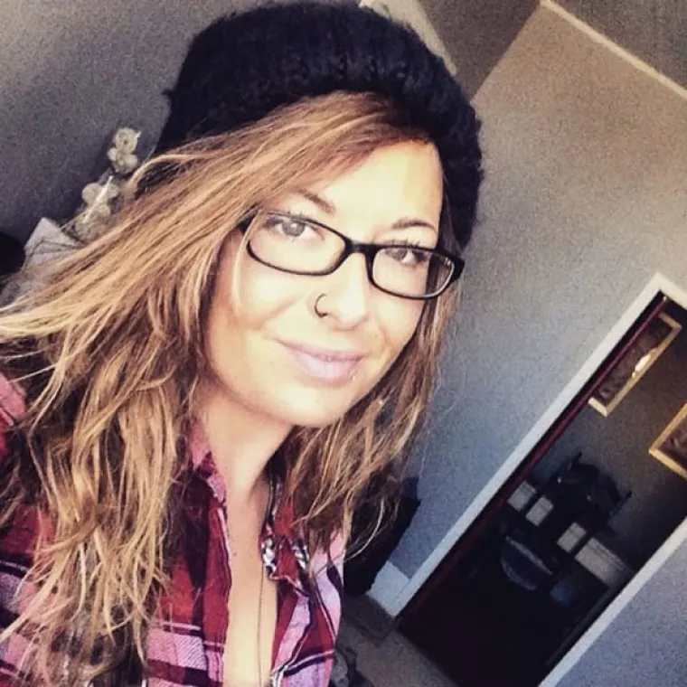Leslie je blogerica iz Kanade koja obožava fotografirati napuštene kuće. No, ono što je uslikala na svoj rođendan 2015. promijenilo joj je život zauvijek.
