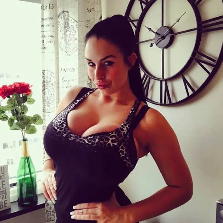 NAPUMPALE SE SILIKONIMA: Tvrde da to nisu otekline već seksipil. Slažete li se s njima?