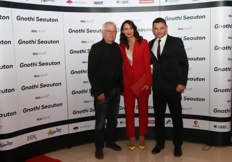 SEKSIPIL NA CRVENOM TEPIHU: Svi su gledali u Rozginu haljinu, a i Mirta &Scaron;urjak izgledala je sjajno