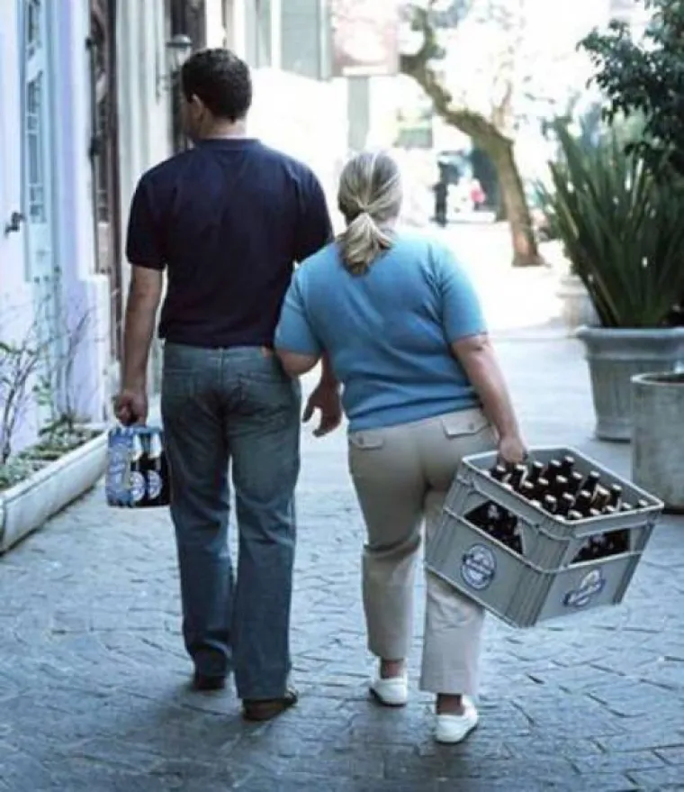 ŽENE RADE, A MUŠKARCI SAMO BLEJE: Prizori od kojih će nekima pasti mrak na oči