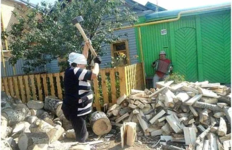 ŽENE RADE, A MU&Scaron;KARCI SAMO BLEJE: Prizori od kojih će nekima pasti mrak na oči