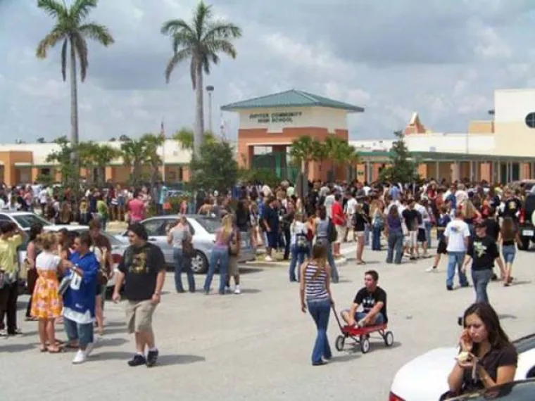 ŽENE RADE, A MU&Scaron;KARCI SAMO BLEJE: Prizori od kojih će nekima pasti mrak na oči