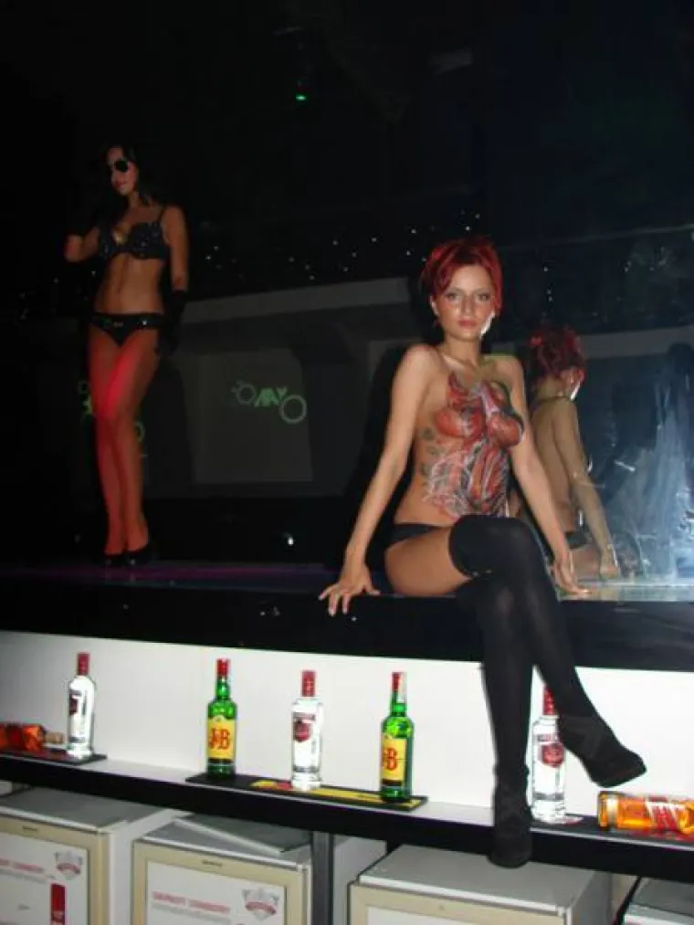 RADE TO STVARNO POSVUDA: Bizarno je gdje se neke žene moraju skidati