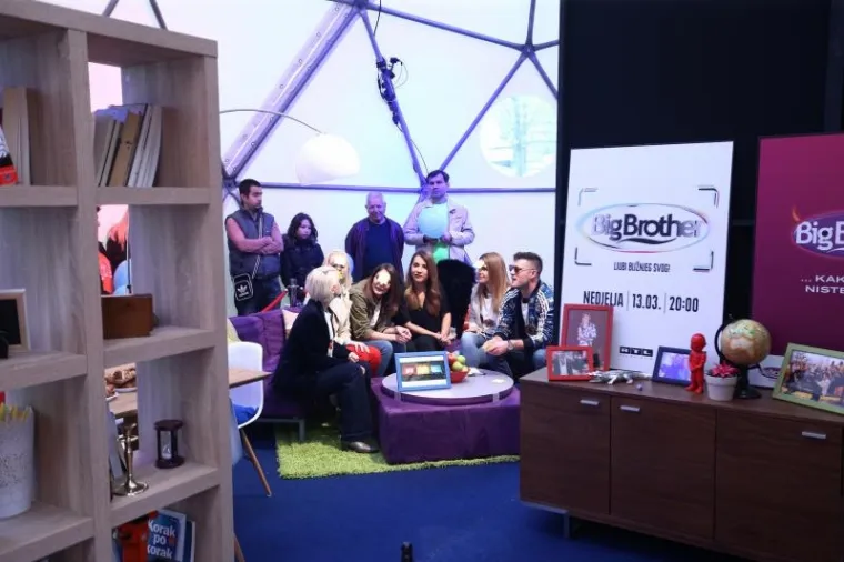 TKO JE ZAPRAVO BIG BROTHER? Građani i zvijezde konačno na Cvjetnom trgu upoznali Velikog Brata