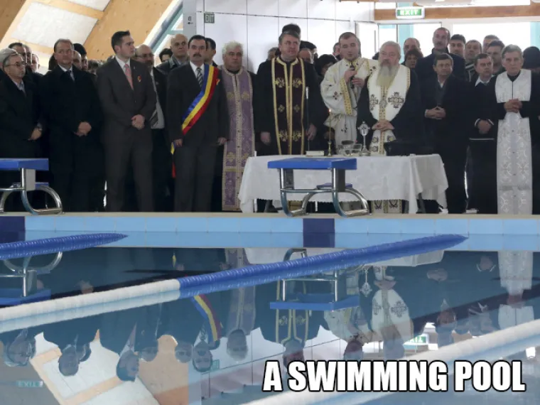 U IME OCA... Neki popovi stvarno nemaju kriterije, blagoslovit će doslovno sve što se nađe pred njima