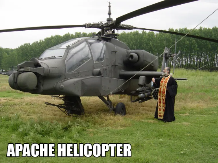 U IME OCA... Neki popovi stvarno nemaju kriterije, blagoslovit će doslovno sve što se nađe pred njima