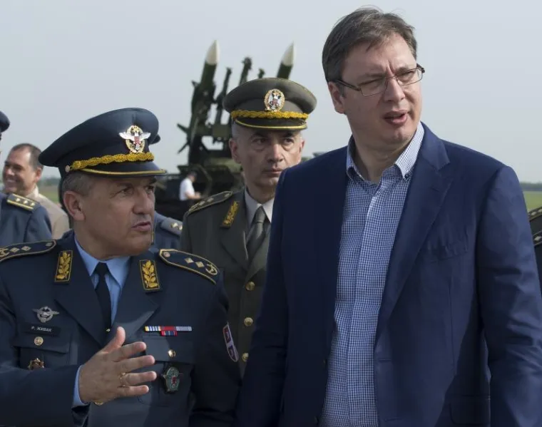 Vučić pregledao s čime raspolaže srpska vojska