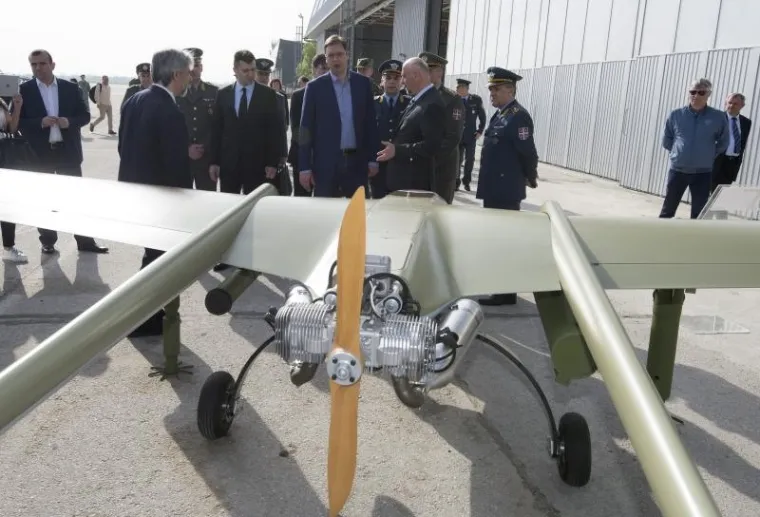 Vučić pregledao s čime raspolaže srpska vojska