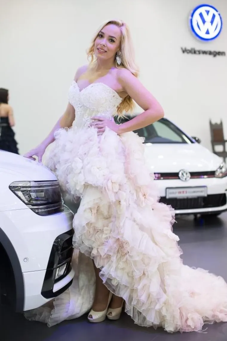 DEČKI, UŽIVAJTE: Nova velika galerija najljep&scaron;ih hostesa Zagreb Auto Showa!