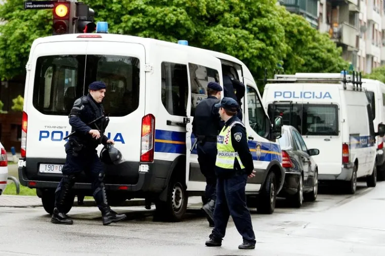 Policija lovila Delije kod Ciboninog tornja