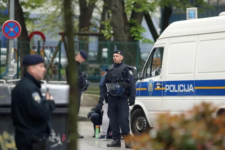 Policija lovila Delije kod Ciboninog tornja