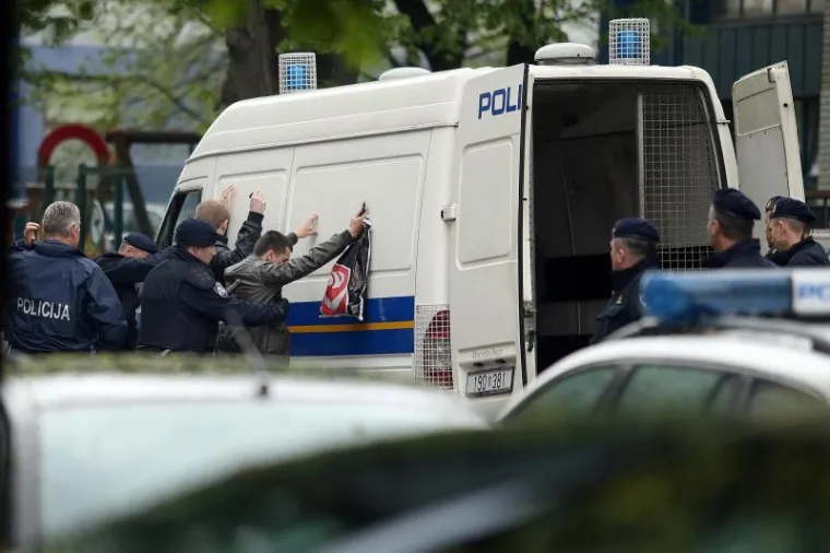 Policija lovila Delije kod Ciboninog tornja