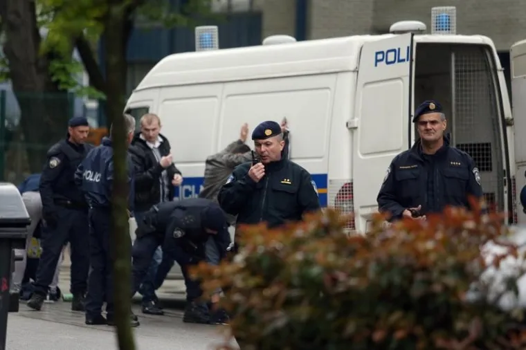 Policija lovila Delije kod Ciboninog tornja