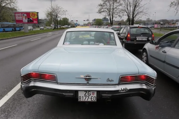 Svečanim defileom oldtimer vozila i bikera od Trga bana Josipa Jelačića do Zagrebačkog velesajma Zagreb Auto Show pružio je potporu oboljelima od epilepsije.