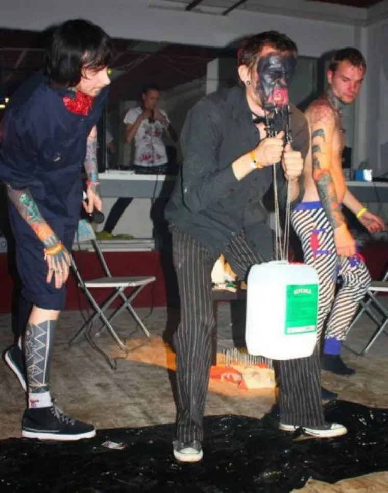 KOJA DISKRIMINACIJA! Ne mogu naći posao jer imaju previ&scaron;e željeza u krvi. I na faci