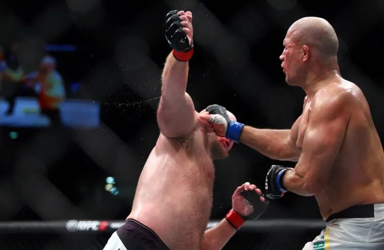 UFC-ov spektakl u Areni