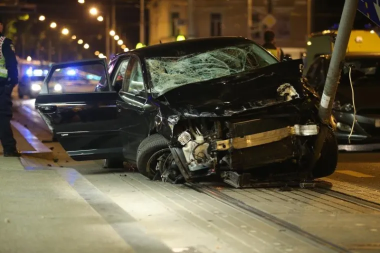 Vozač Audija usmrtio ženu i teško ozljedio dvoje pješaka