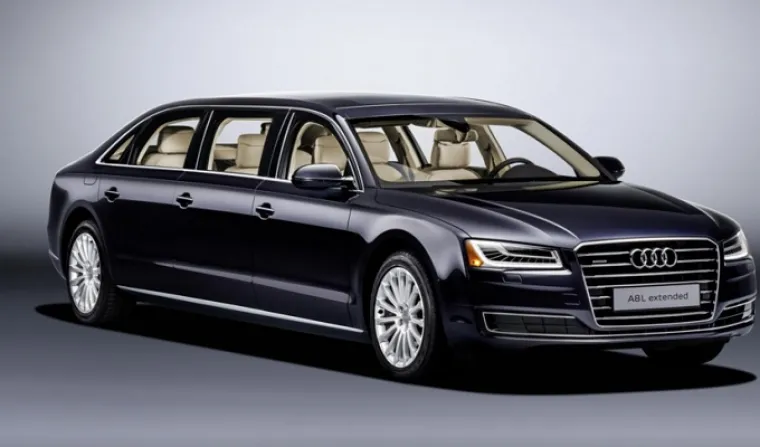 A8 L Extended dug je 6,36 metara i luksuzno opremljen u svakom detalju.