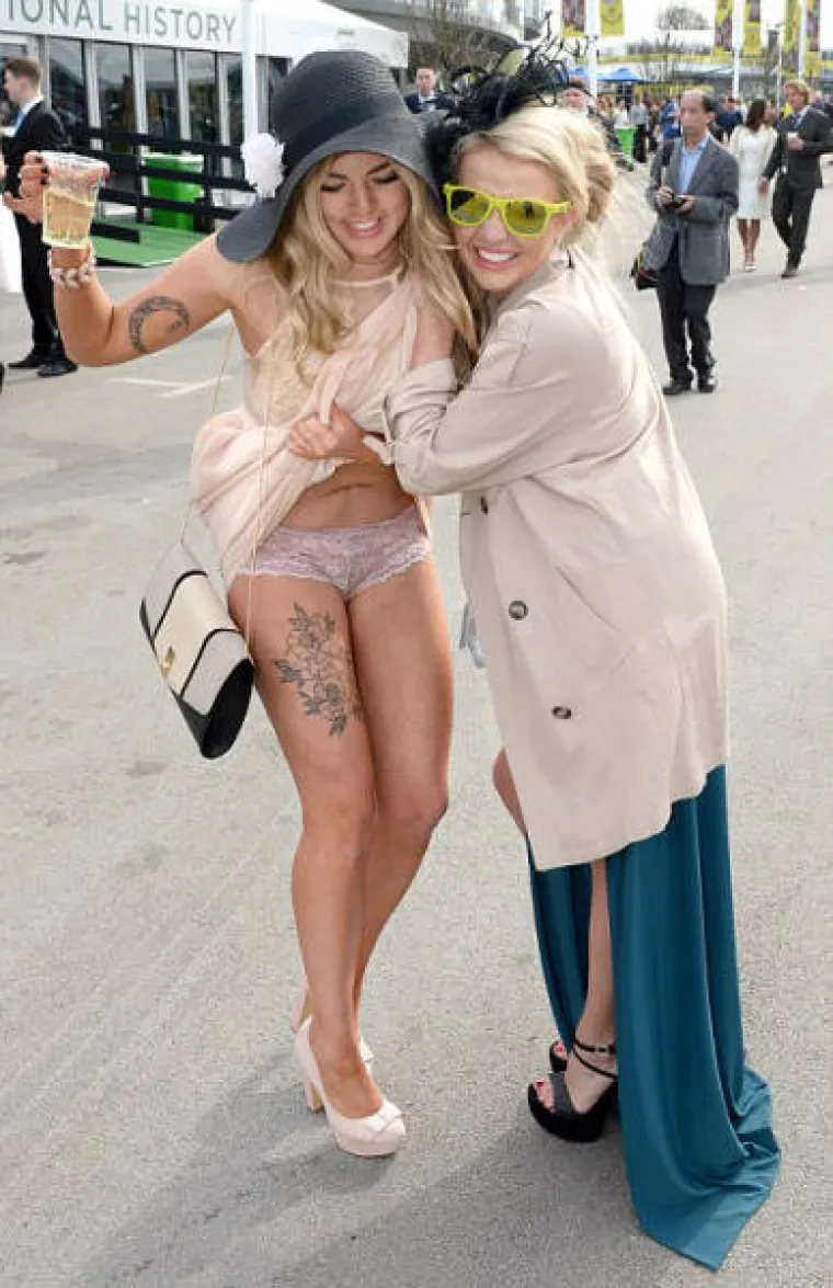 NA NJIHOVOM DANU DAMA NEMA BA&Scaron; PUNO DAMA... Elegancija im nije ba&scaron; jača strana