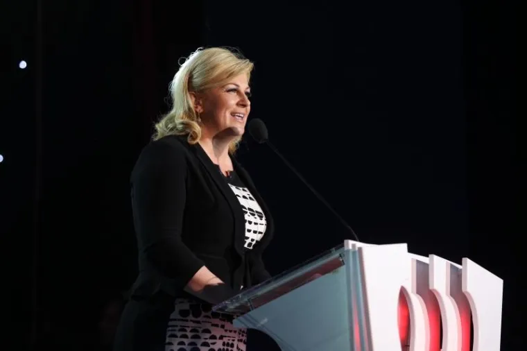 Kolinda Grabar Kitarović okupila se okupljenima