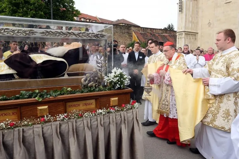 srijedu je došlo u u zagrebačku prvostolnicu.