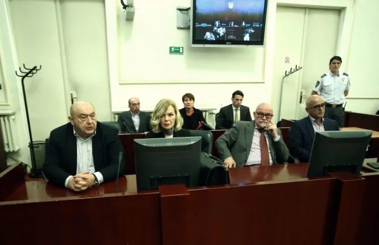 Odvjetnici optuženih.