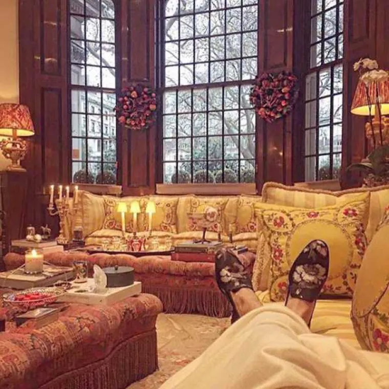 JAKO BOGATI I JAKO RAZMAŽENI: Londonski klinci razmeću se na Instagramu