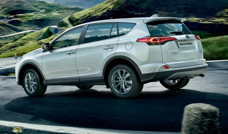 RAV4 djeluje kao garancija sigurne i udobne vožnje