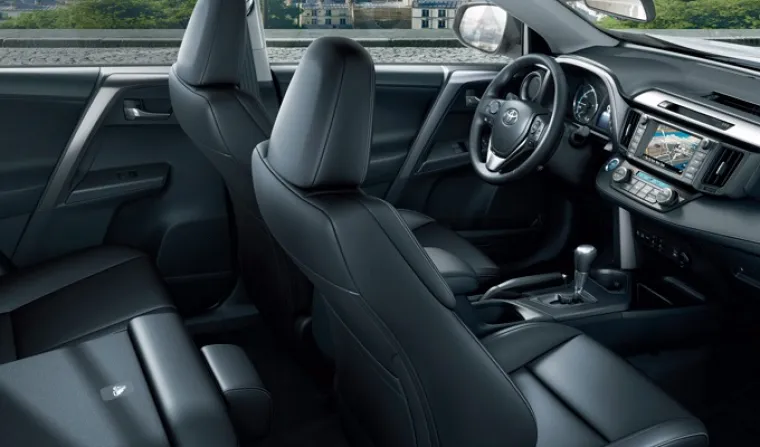 RAV4 djeluje kao garancija sigurne i udobne vožnje