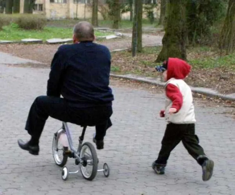 KAKO JE LIJEP OVAJ SVIJET: Neki odrasli nisu zaboravili uživati u igri kao prava mala djeca