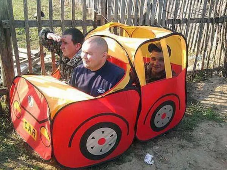 KAKO JE LIJEP OVAJ SVIJET: Neki odrasli nisu zaboravili uživati u igri kao prava mala djeca