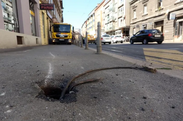 ZAMALO CRNA SUBOTA U ZAGREBU! Mahniti pohod skoro zavr&scaron;io pogibijom malog djeteta