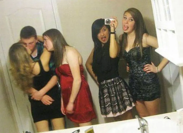 MOGLI BI PUKNUTI OD MUKE: Iz očiju ovih ljudi izbija čista, nepatvorena zavist