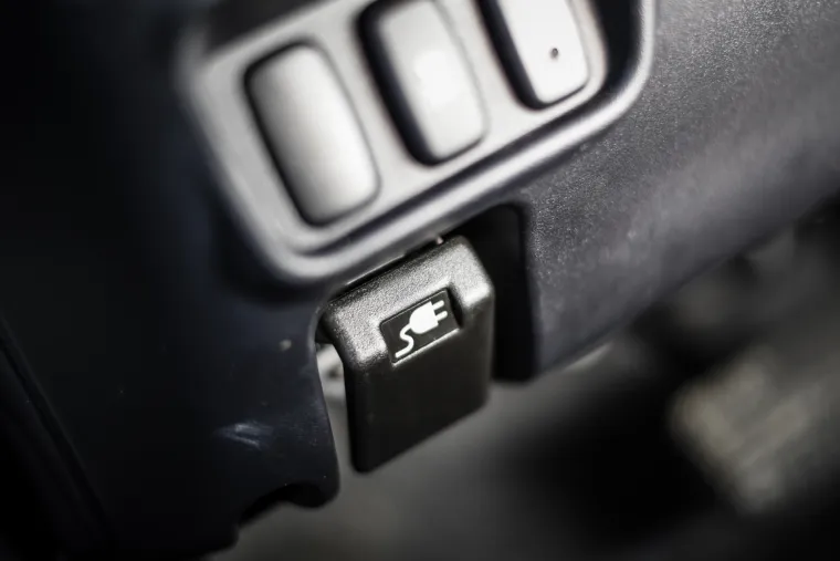 Otkrijte Mitsubishi i-MIEV