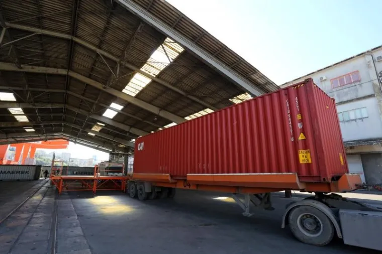 STIGLE IZ KINE: Velika zapljena cigareta u riječkoj luci