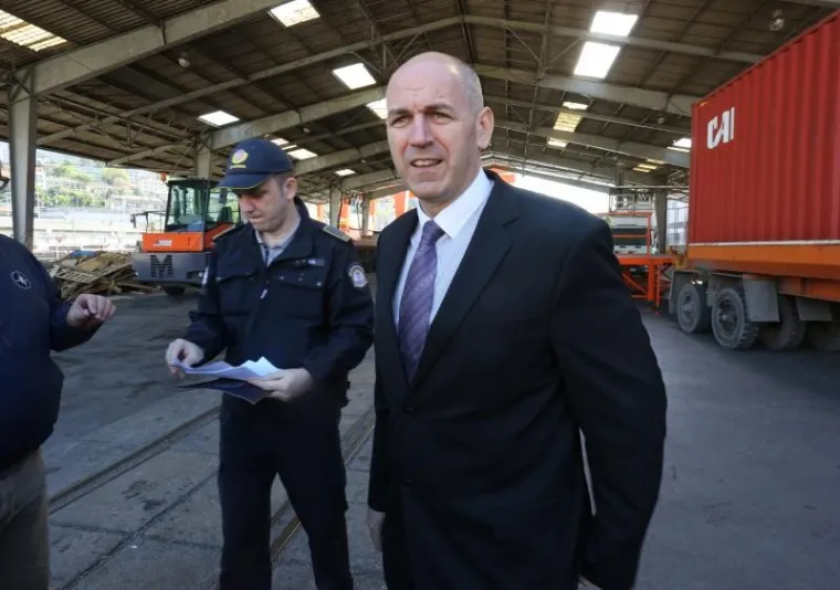 STIGLE IZ KINE: Velika zapljena cigareta u riječkoj luci