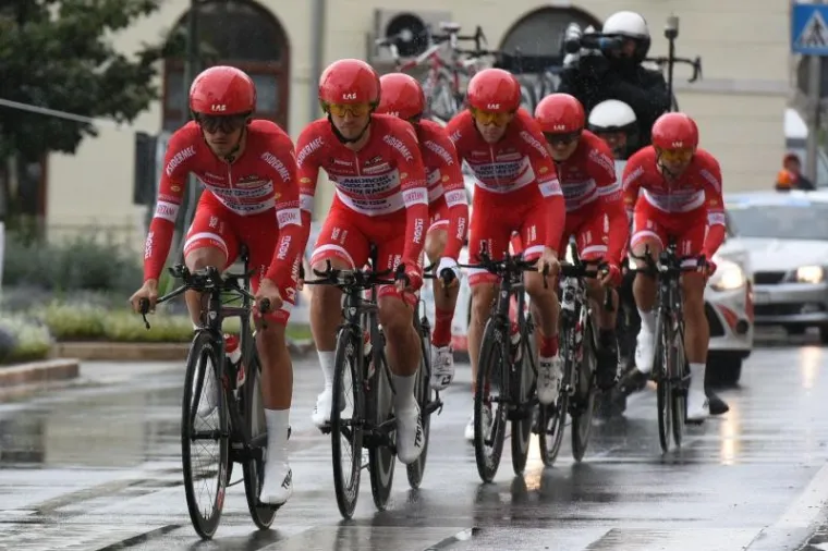 Na momčadskom kronometru voženom od Poreča do Umaga (40,3 km) slavila je momčad Tinkoffa, a hrvatski biciklist Matija Kvasina zadržao je ukupno vodstvo u utrci Tour of Croatia