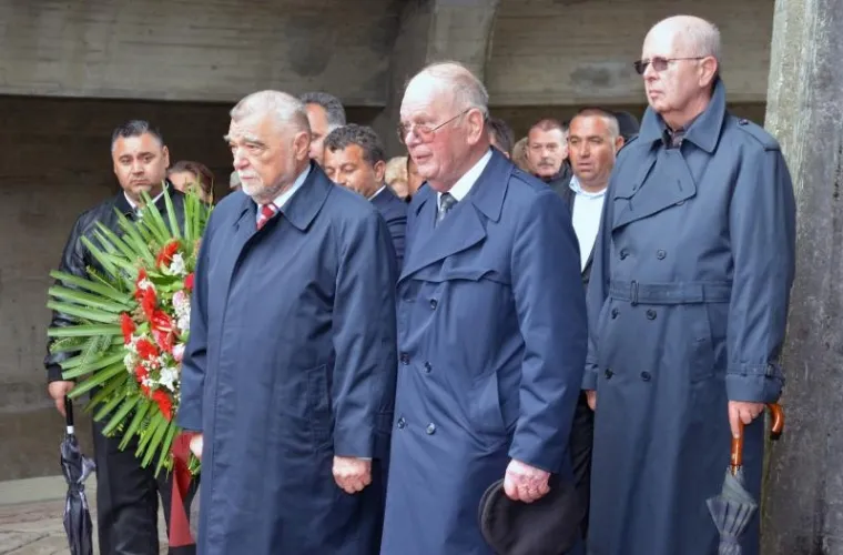 Mesić, Josipović i Milanović u Jasenovcu