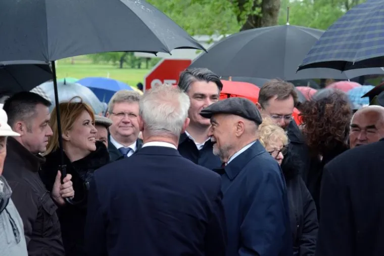 Mesić, Josipović i Milanović u Jasenovcu