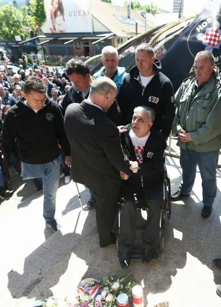 KRAJ PROSVJEDA: Branitelji odlučili ukloniti šator ispred Ministarstva branitelja